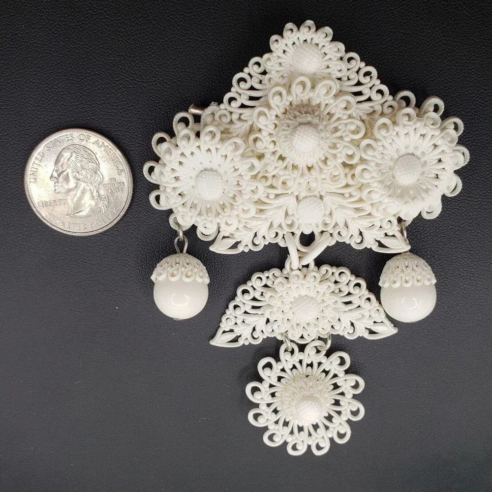 Antique Victorian Celluloid‎ Dangle Brooch Filigree White Ball Drop Pin Acrylic
